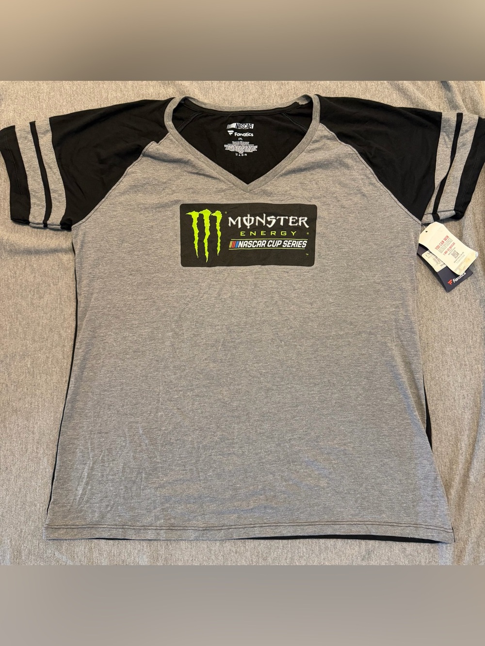 Monster Energy NASCAR Cup Series Fanatics V Neck T-Shirt Women’s 2XL NWT
